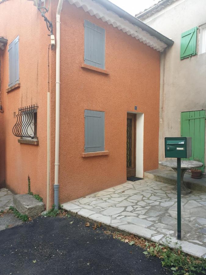 Maison De Village De 98 M2 Typiquement Provencale Pierrevert Kültér fotó
