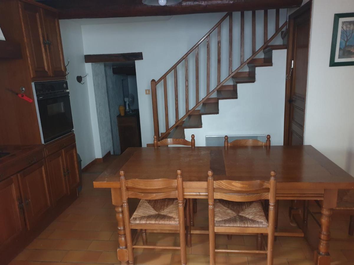 Maison De Village De 98 M2 Typiquement Provencale Pierrevert Kültér fotó
