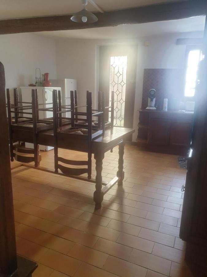 Maison De Village De 98 M2 Typiquement Provencale Pierrevert Kültér fotó